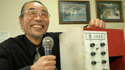 卡拉ok是哪个国家发明的？日本人井上大佑的创意